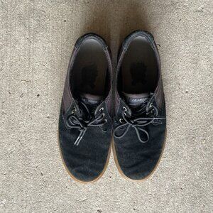 Shoes for mens Black size custom 7.5 to 8.0 very good condition